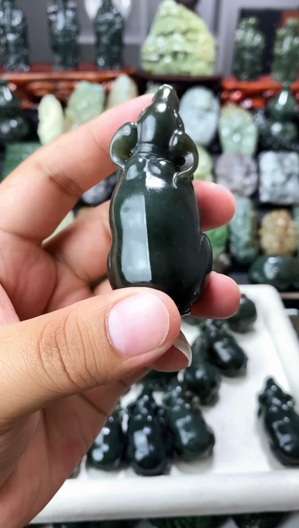 颈饰未镶嵌和田玉98