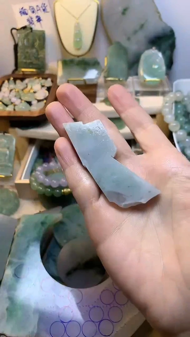 未镶嵌挂件翡翠 缅甸A货翡翠，没有运费险