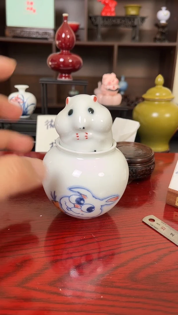 摆件瓷12.14早微瑕小花瓶摆件