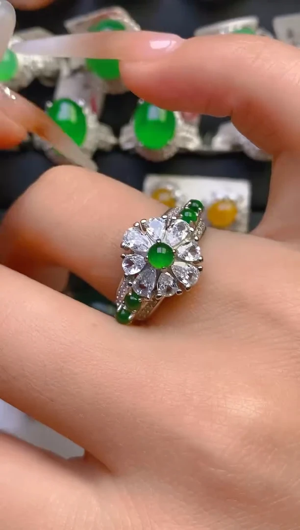 翡翠戒指银S925镶嵌天然