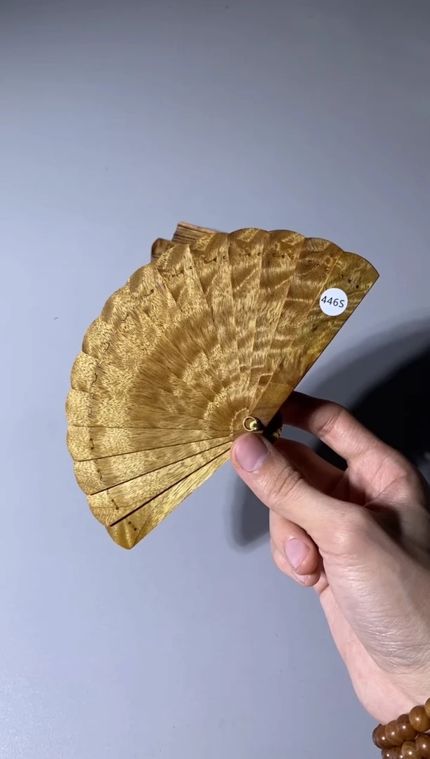 【闪购商品】金丝楠446号10cm金丝楠迷你扇