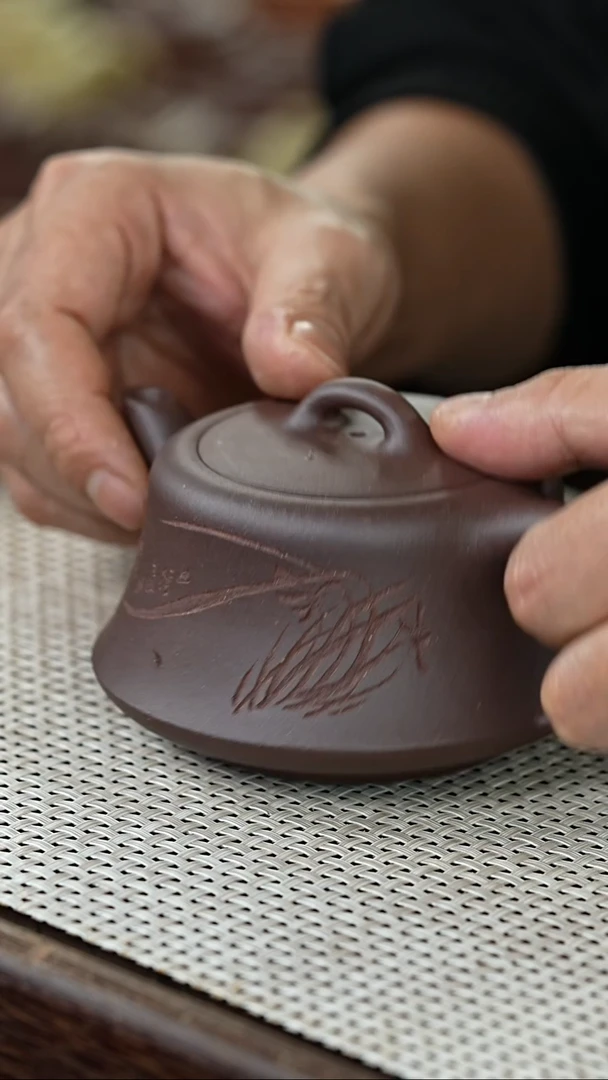 【闪购商品】紫砂茶壶@@HT15867金秀芳柱础（兰）