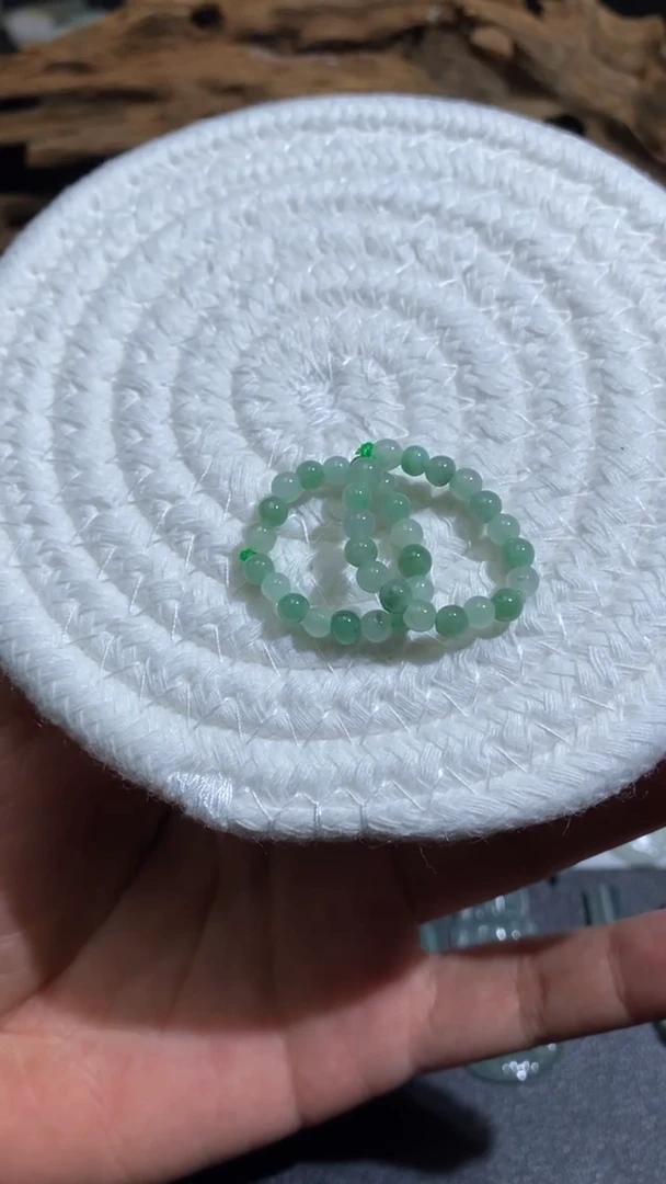 翡翠戒圈未镶嵌翡翠