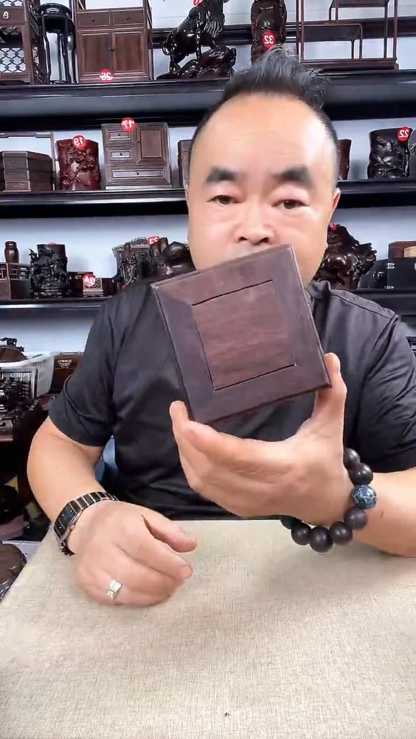 木391瑕疵老李红木工艺品