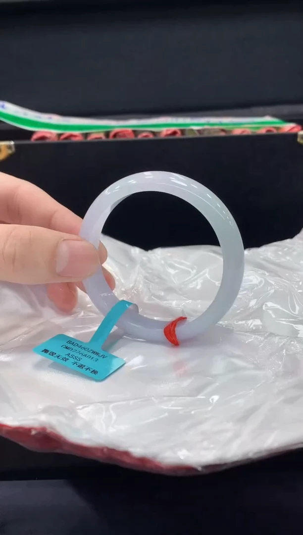 未镶嵌手镯翡翠翡翠手镯