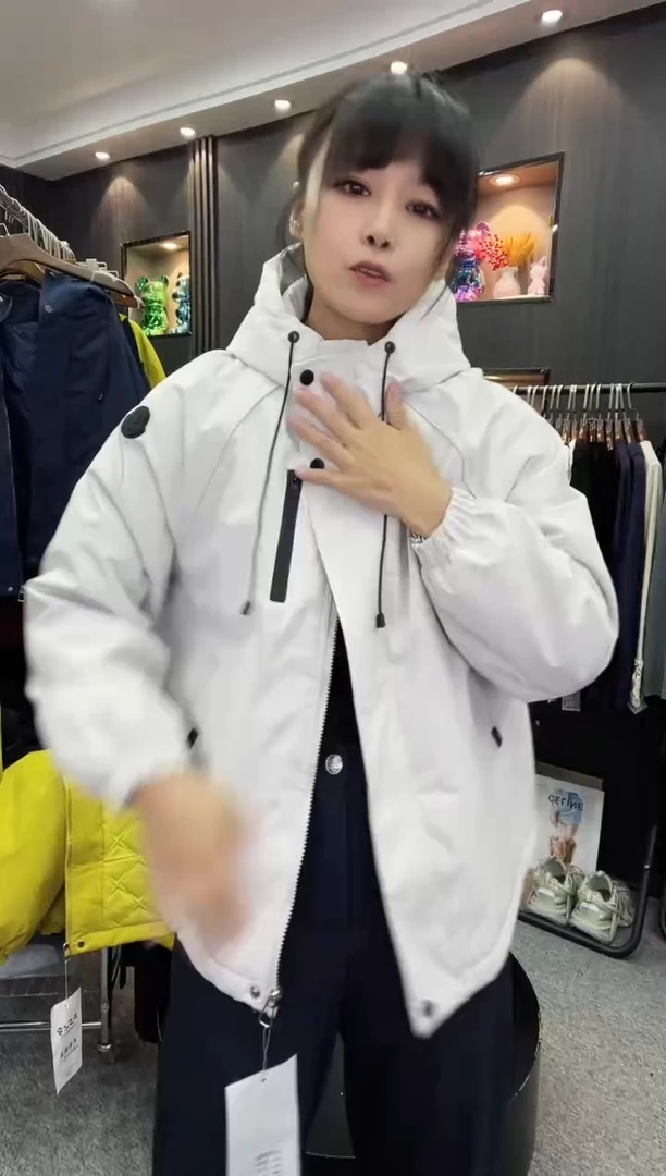 2576灰白色二棉服--