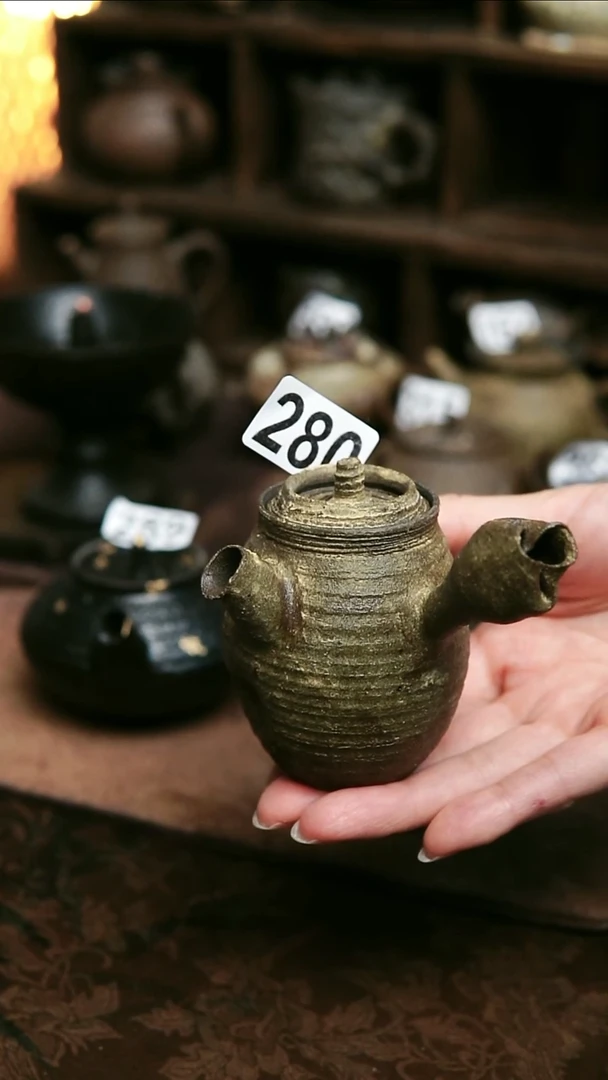 紫砂全手工侧把茶壶100毫升