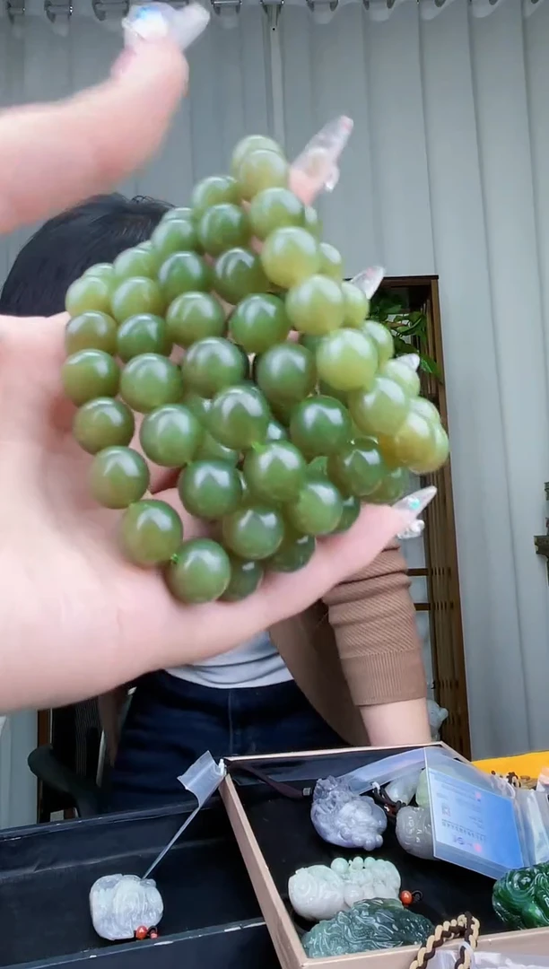 【闪购商品】和田玉挂件未镶嵌拍一发一，多样性发货！