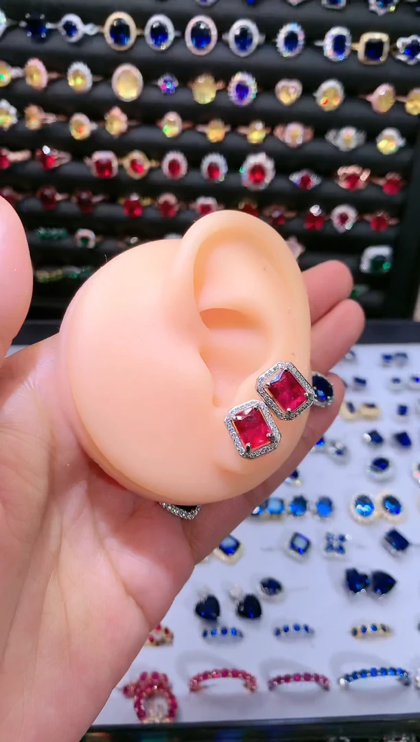【闪购商品】红宝石耳饰银S925镶嵌68