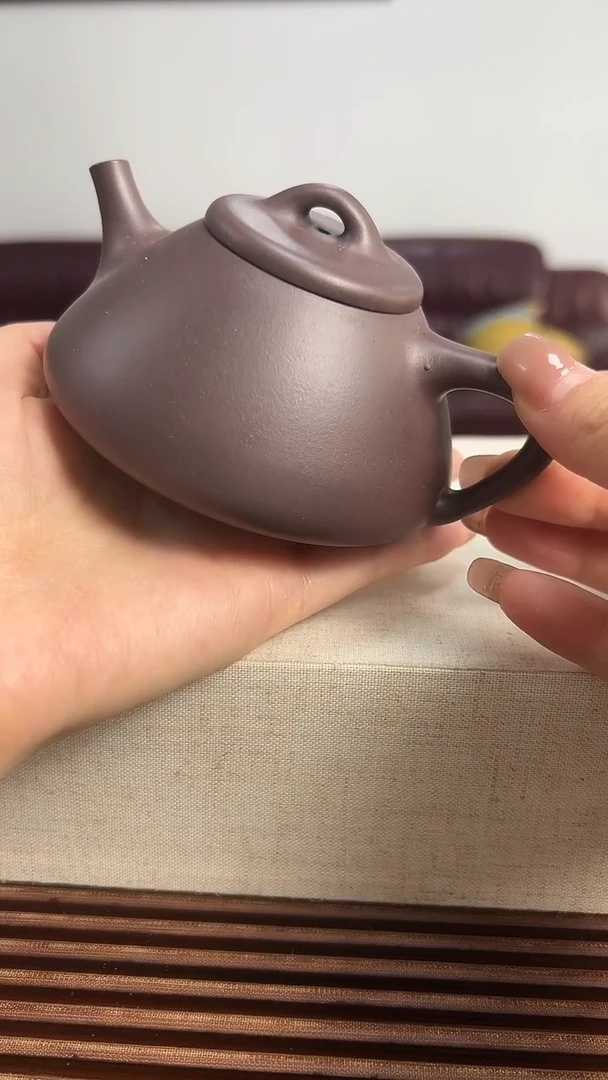 茶壶紫砂四底子冶石瓢200