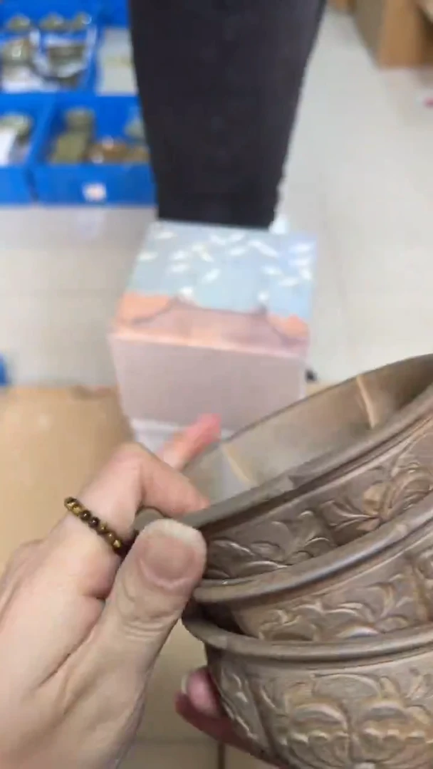 陶瓷纯手工素烧压手杯（一个）纹饰随机发