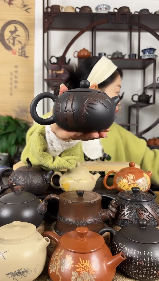 云南建水紫陶茶壶230CC左右球孔