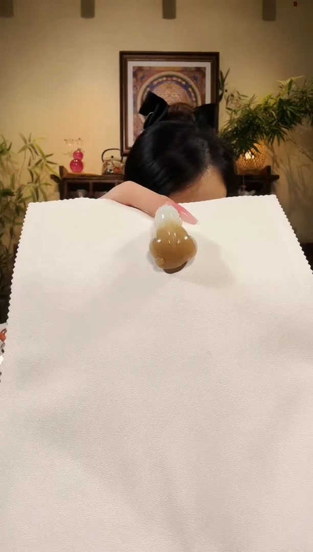 颈饰未镶嵌和田玉挂坠