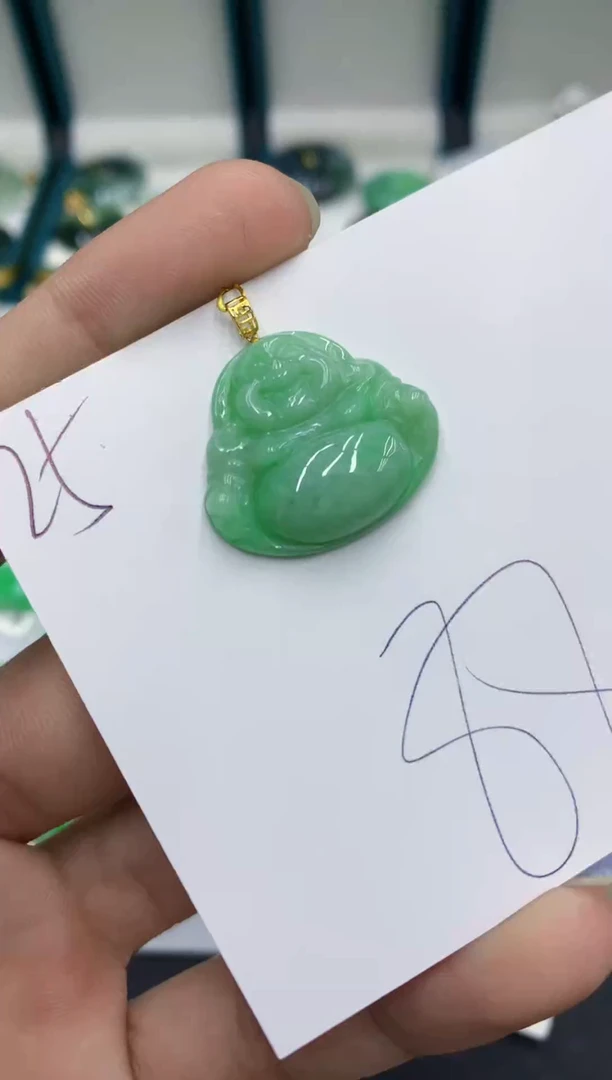 【闪购商品】翡翠颈饰18K金镶嵌翡翠