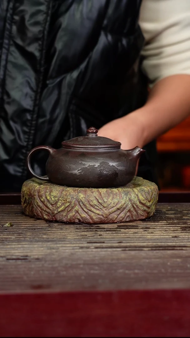 宜兴原矿紫砂壶茶壶宜兴原矿紫砂壶茶壶180C