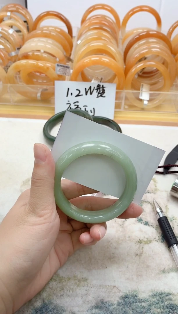 石英质玉手镯未镶嵌175/54.8