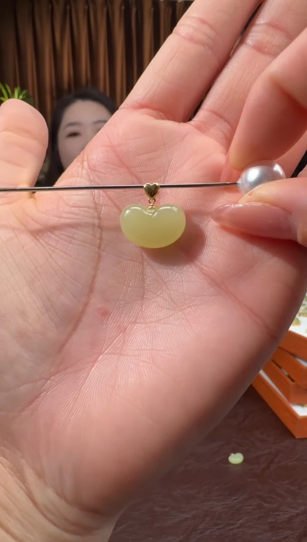 颈饰18K金镶嵌和田玉31冰冰11.29多样性拍一发一