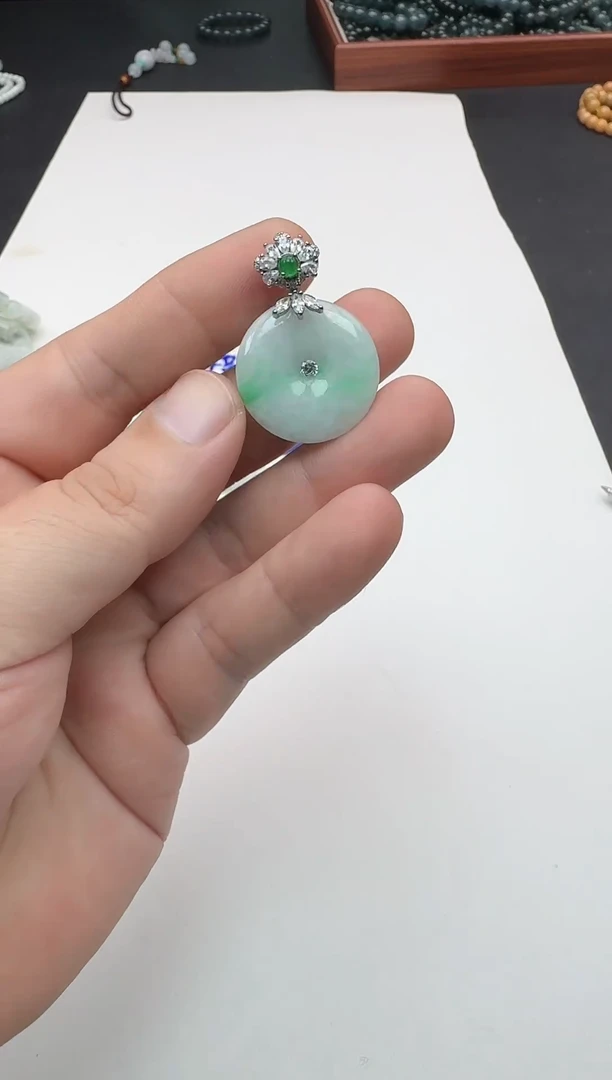 翡翠未镶嵌吊坠(不含链)5