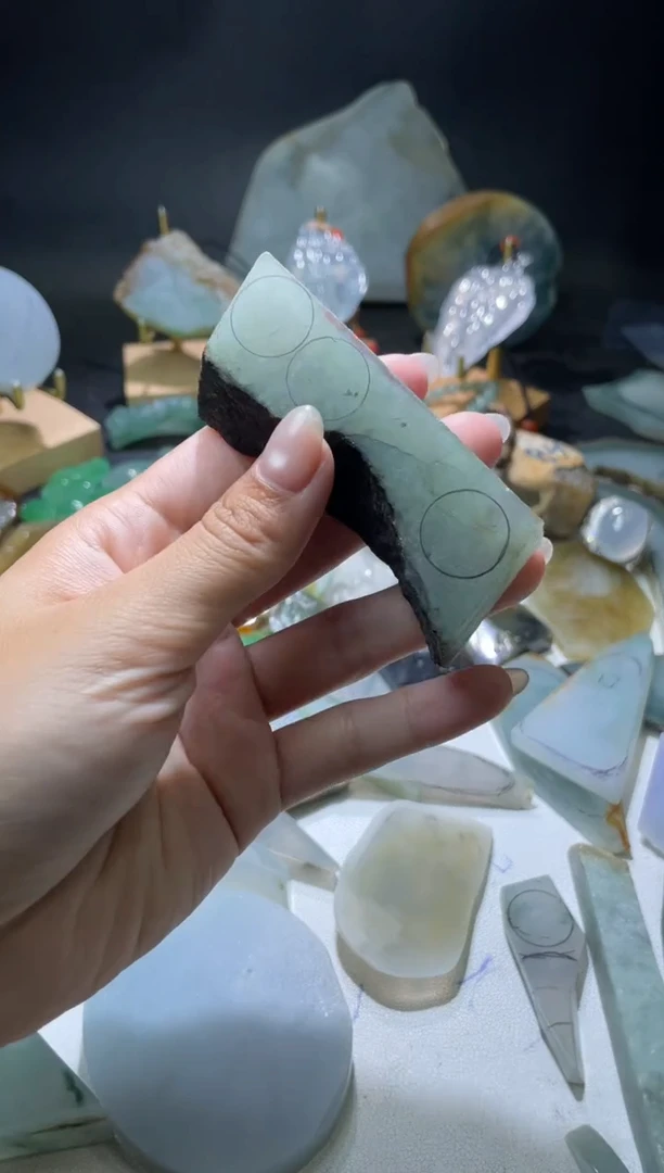 未镶嵌挂件翡翠材料