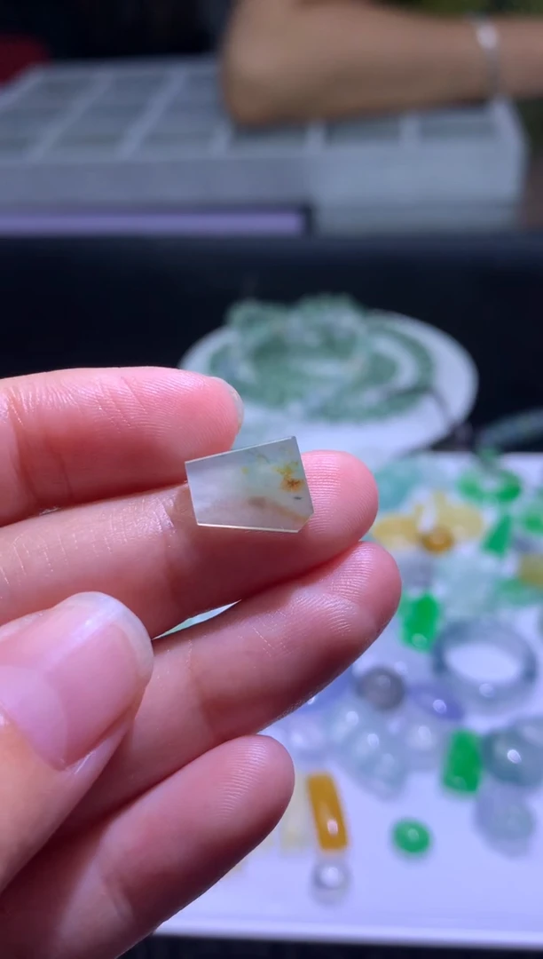 未镶嵌定制翡翠毛货