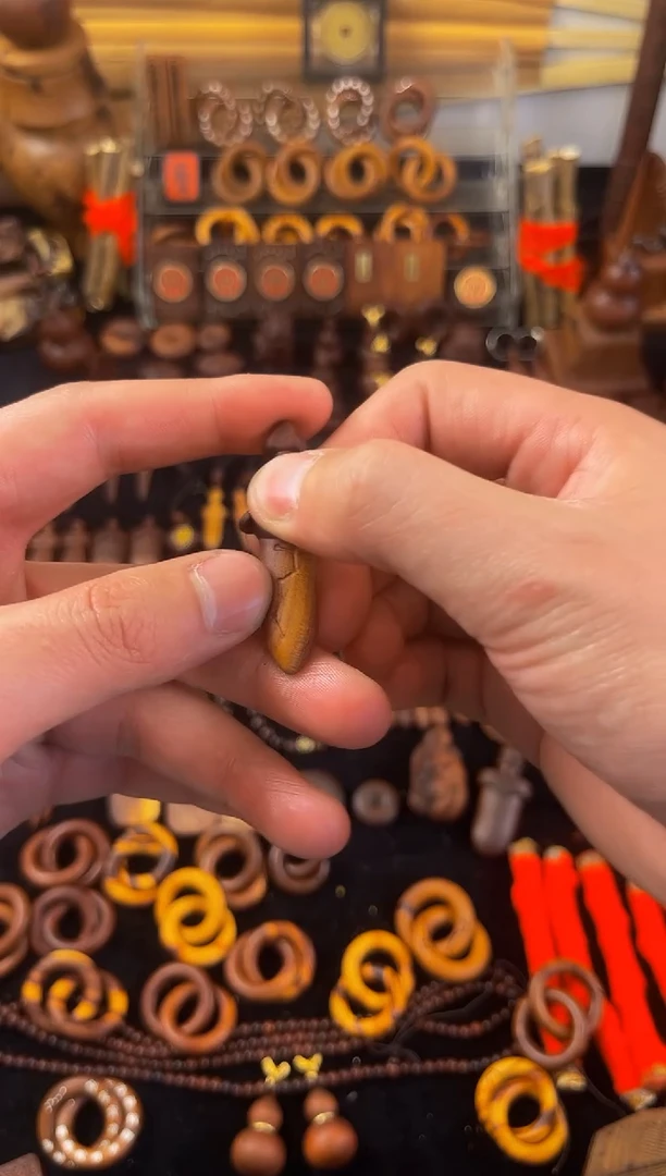 【闪购商品】木桃木紫薇讳小剑吊坠包邮到家