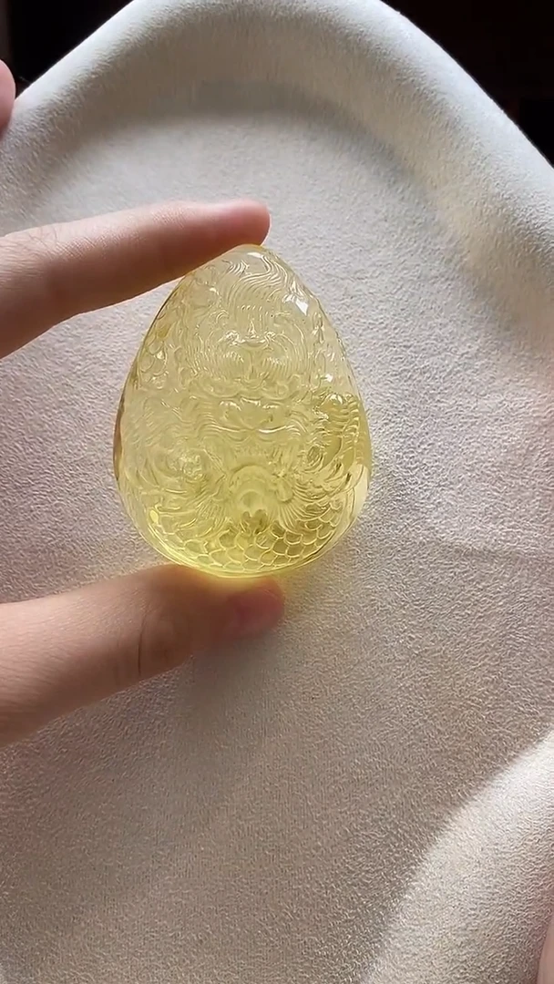琥珀项链未镶嵌吊坠