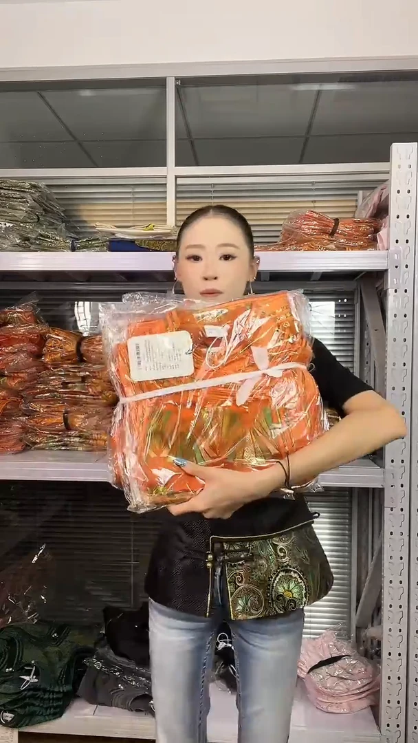 橘色马甲 XL码 115-125斤