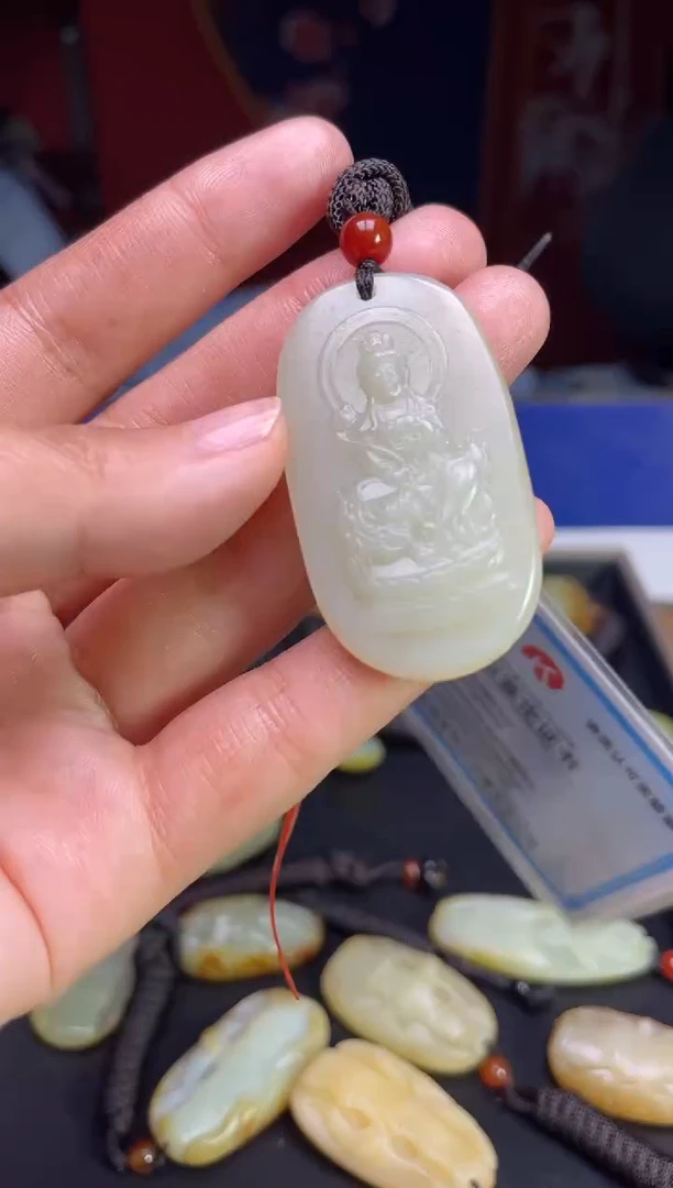 颈饰未镶嵌和田玉3