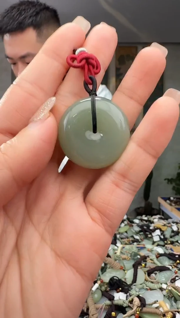 颈饰未镶嵌和田玉拍一发一多样性发货