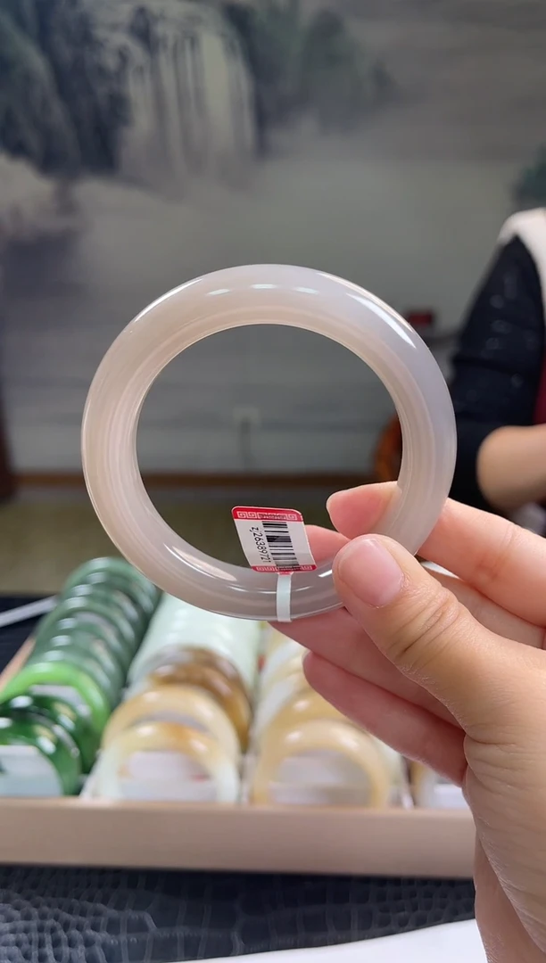 未镶嵌手镯和田玉58+圈口9721