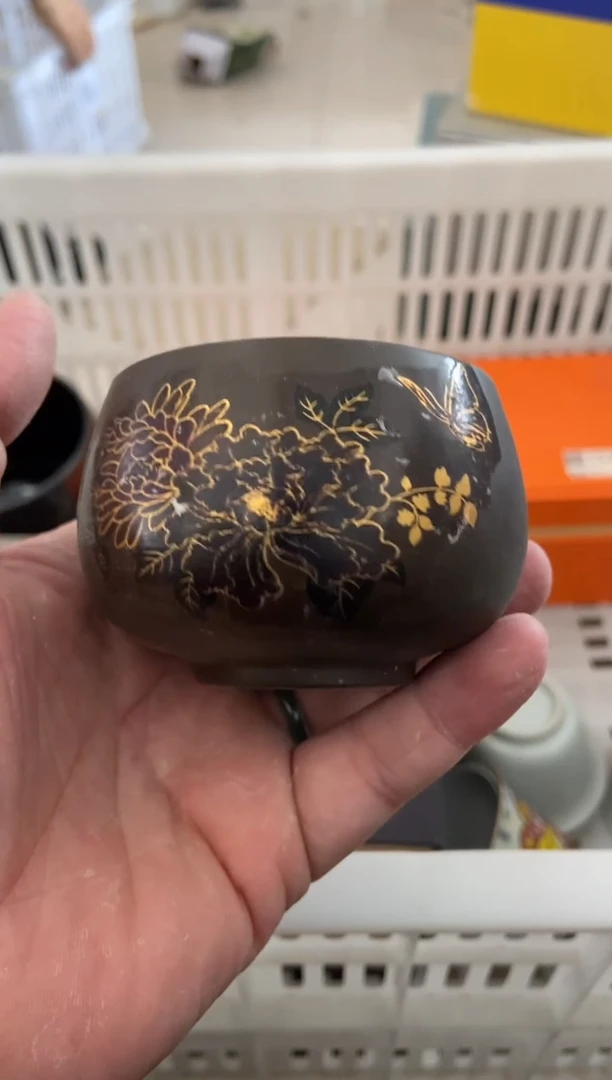 杯子瓷无运费险有瑕疵的摄影的产品有使用过的痕迹有点脏介意勿拍