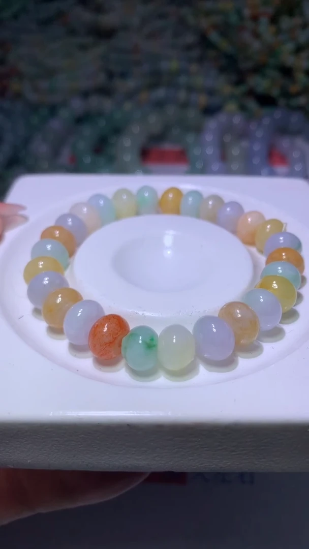 翡翠未镶嵌颈饰MXX019959
