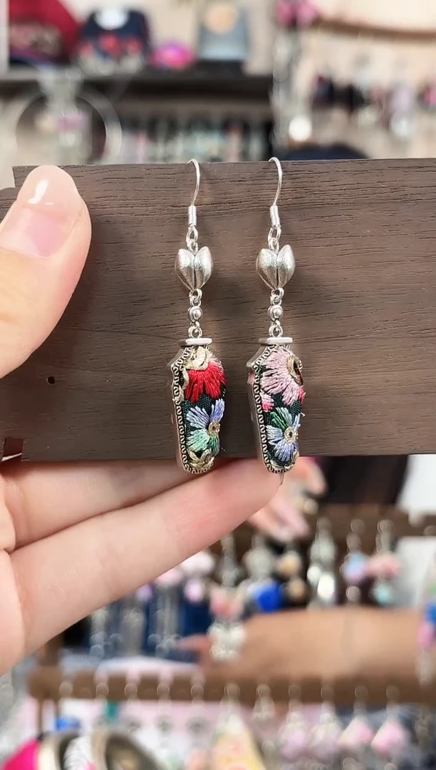 织绣织绣民族风非遗老绣饰品1003