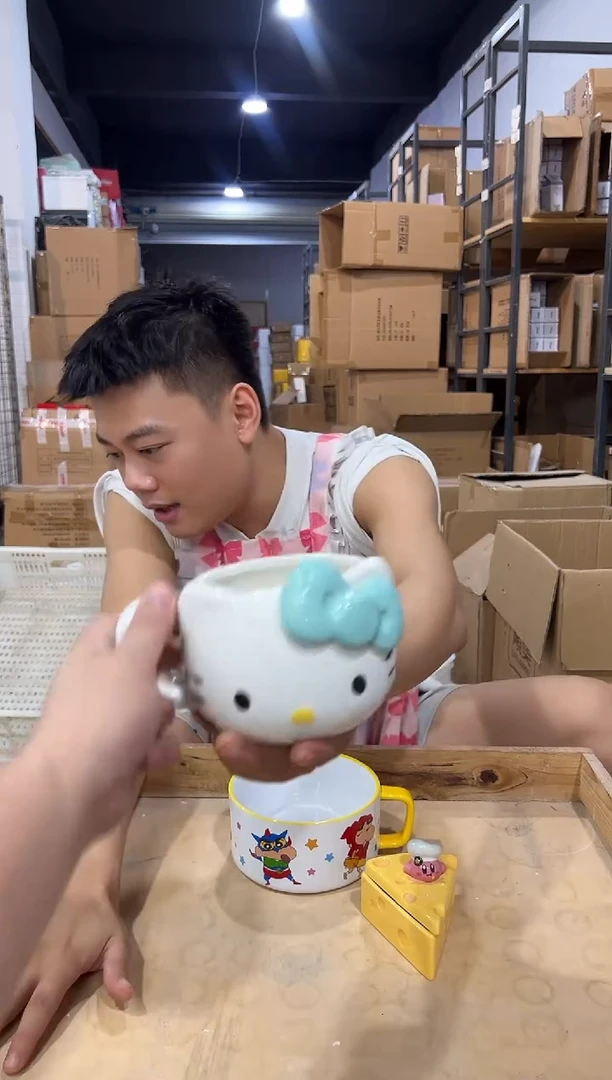 瓷片青色蝴蝶结kt头杯