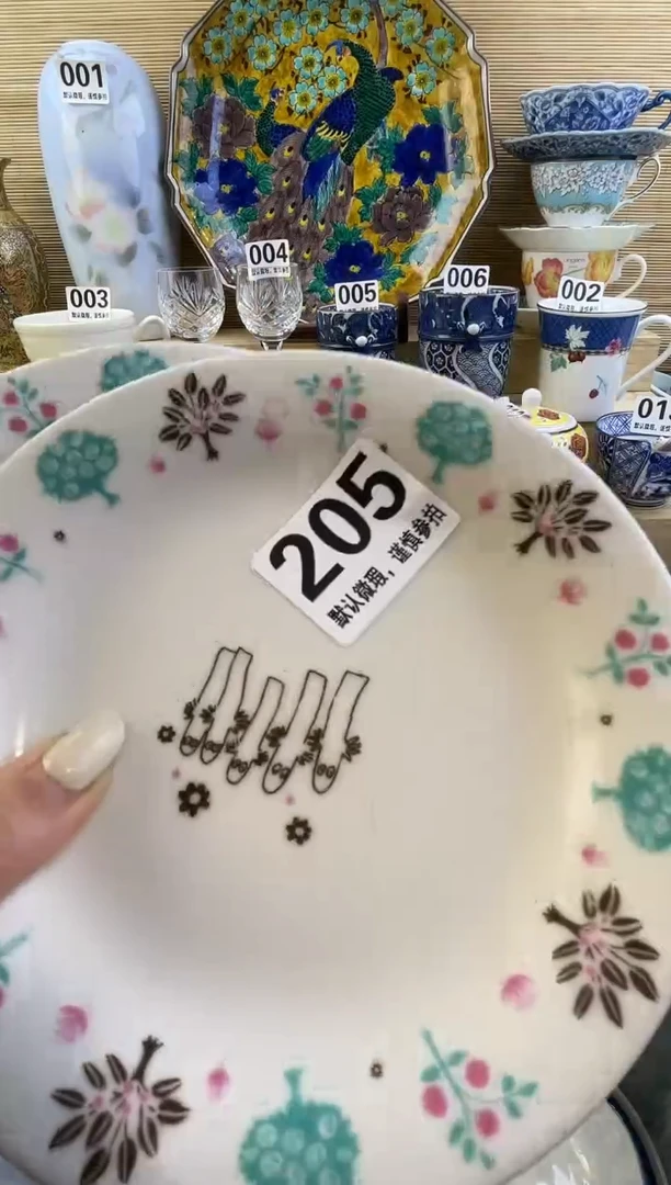 摆件R*n摆件瓷器瓷器瓷器