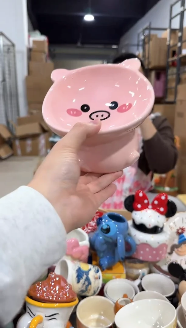 瓷片小猪猫碗