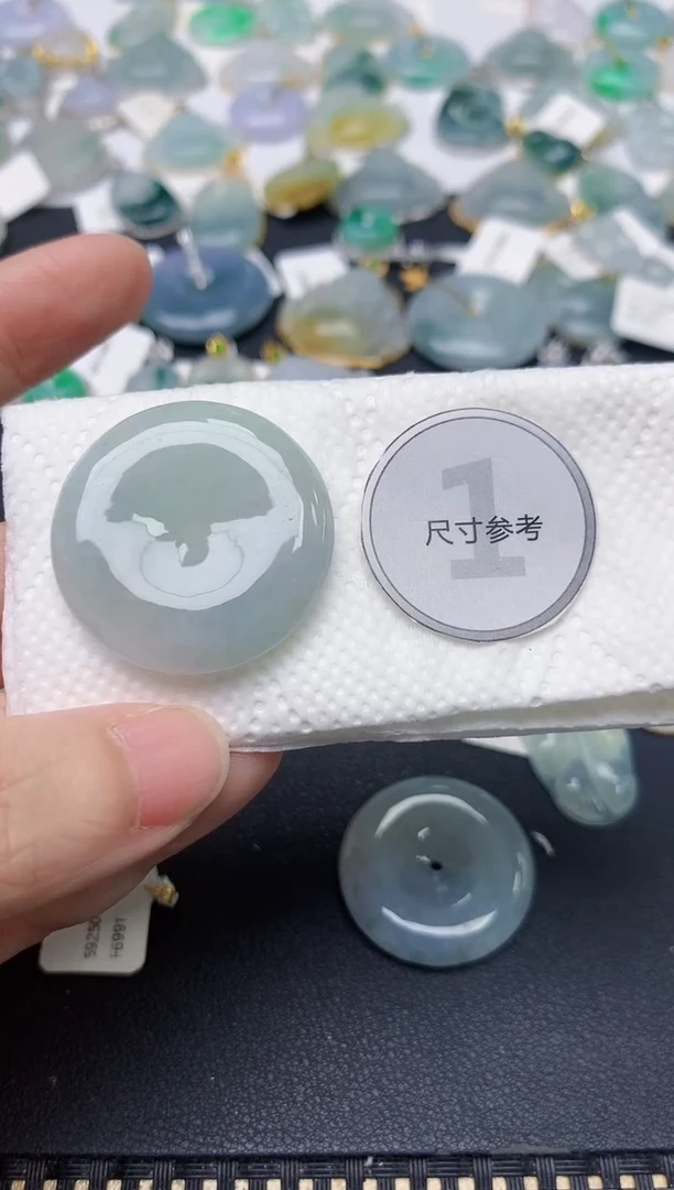颈饰未镶嵌翡翠天然缅甸A货翡翠