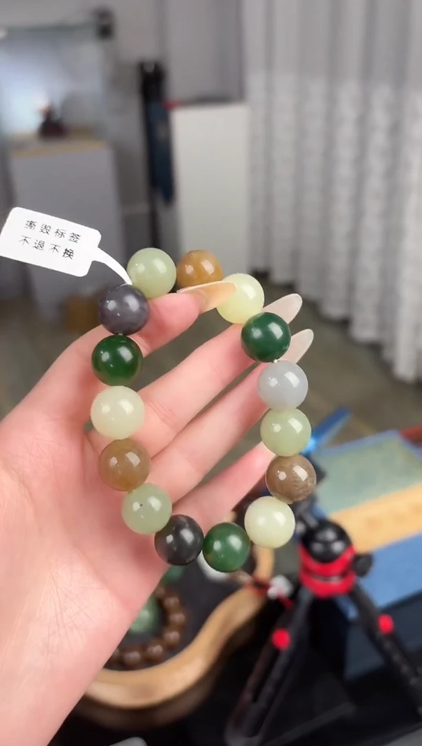 手串未镶嵌和田玉董小姐推荐 多样性发货 拍一发一bd14