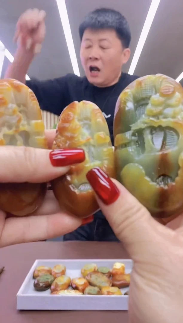 【闪购商品】透闪石质玉山水手把未镶嵌多样式发货随机发一