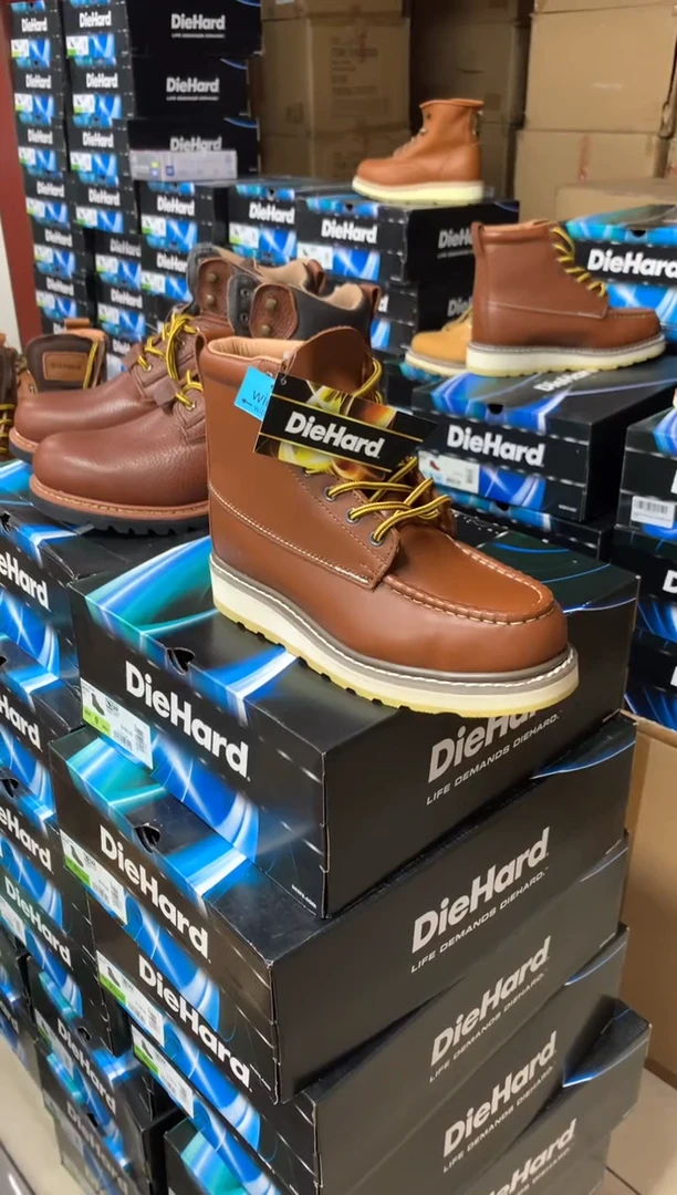 牛皮44码，84994，皮鞋码， 工装靴，默认微瑕