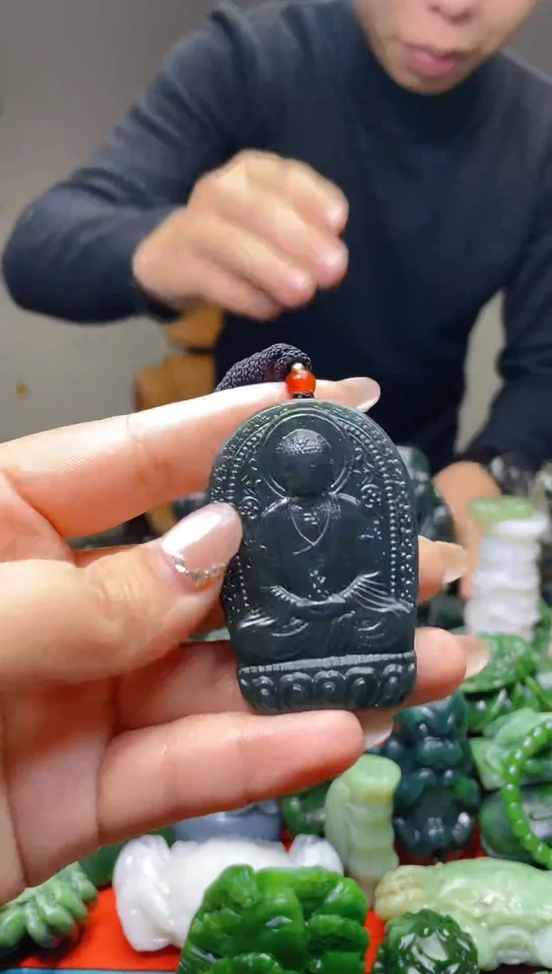 颈饰未镶嵌和田玉1053