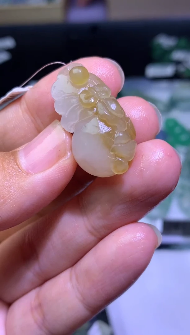 未镶嵌定制翡翠毛货