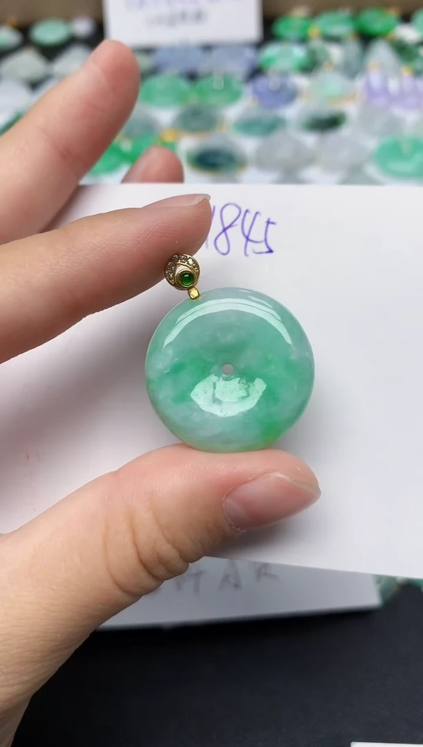 颈饰未镶嵌翡翠天然缅甸A货翡翠百元以上9元证书费自理
