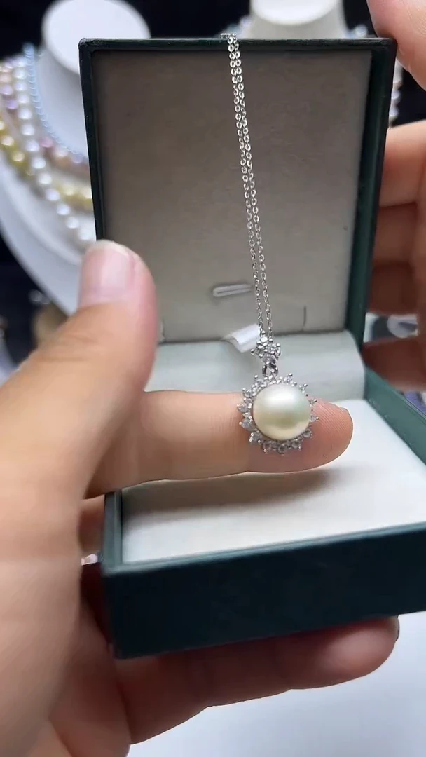 颈饰未镶嵌淡水珍珠多人