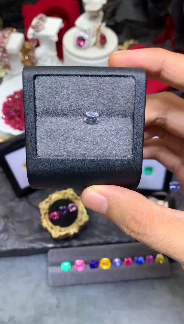 定制尖晶石裸石未镶嵌枕型 金属色调 1.63ct