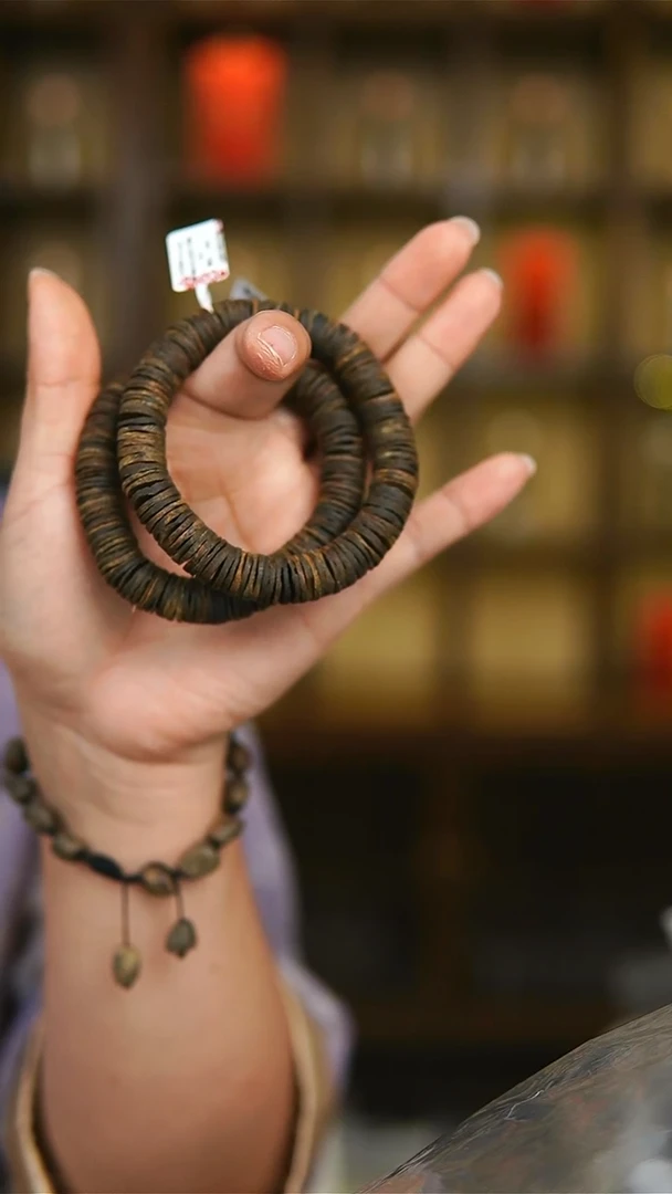 沉香手串乌身圆叶沉水单圈海南随型多样性发一