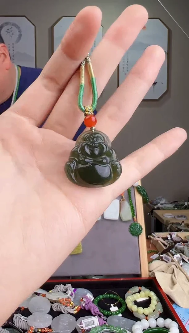 颈饰未镶嵌和田玉一物一证 拍一单发一个