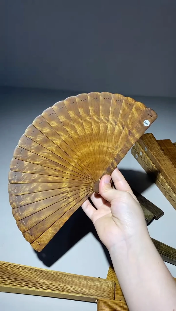金丝楠冯*通18cm金丝楠木小叶桢楠扇690