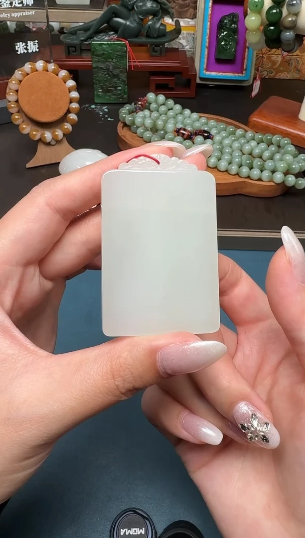 未镶嵌和田玉挂件lzr