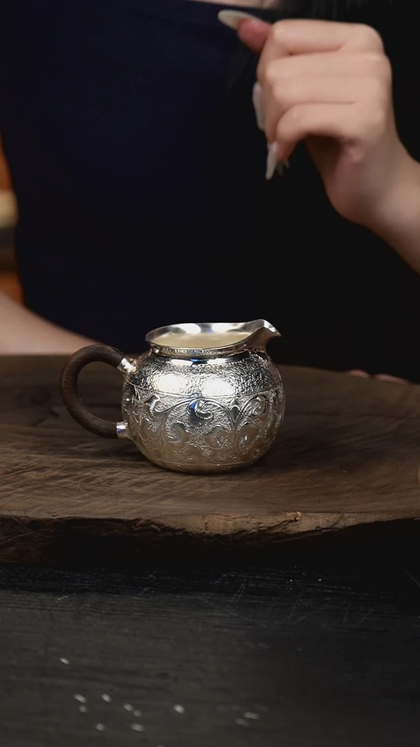 新品手工缠枝莲银杯
